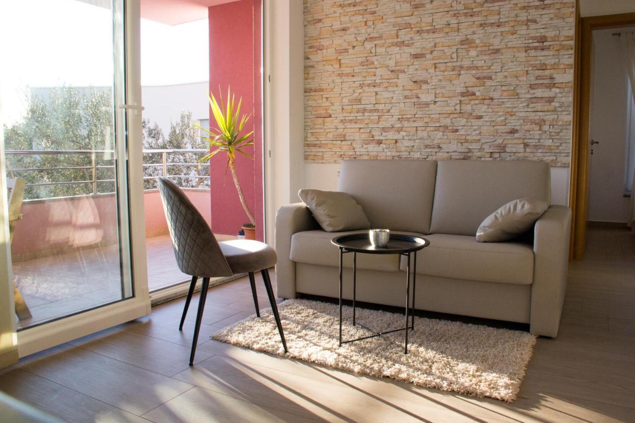 Apartments Karla 比比涅 外观 照片