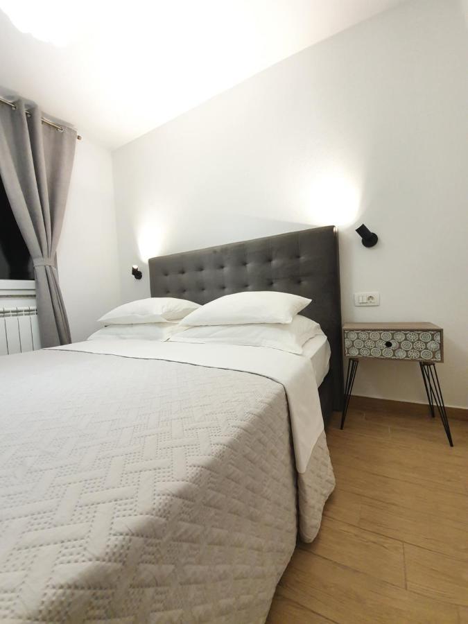 Apartments Karla 比比涅 外观 照片