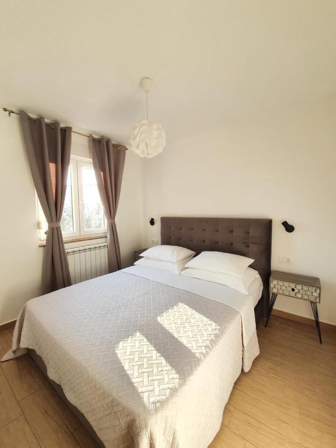Apartments Karla 比比涅 外观 照片