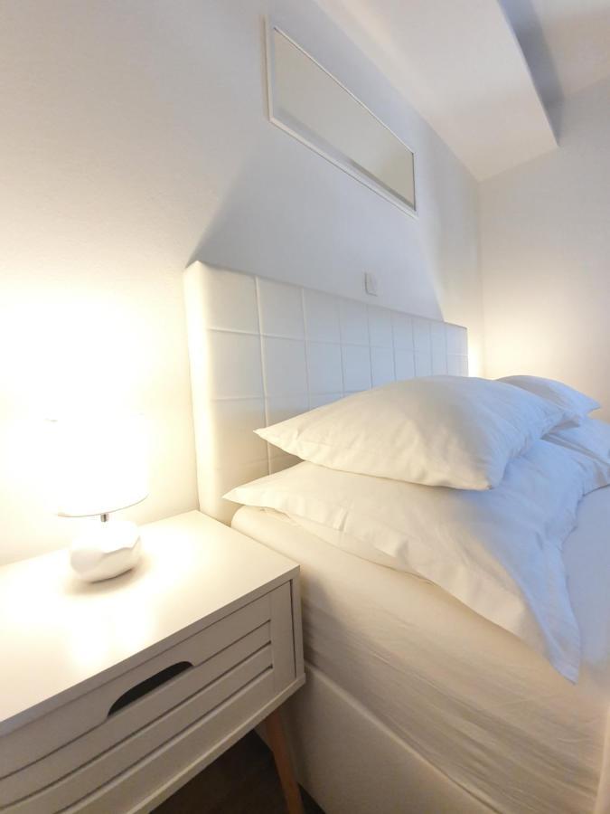 Apartments Karla 比比涅 外观 照片