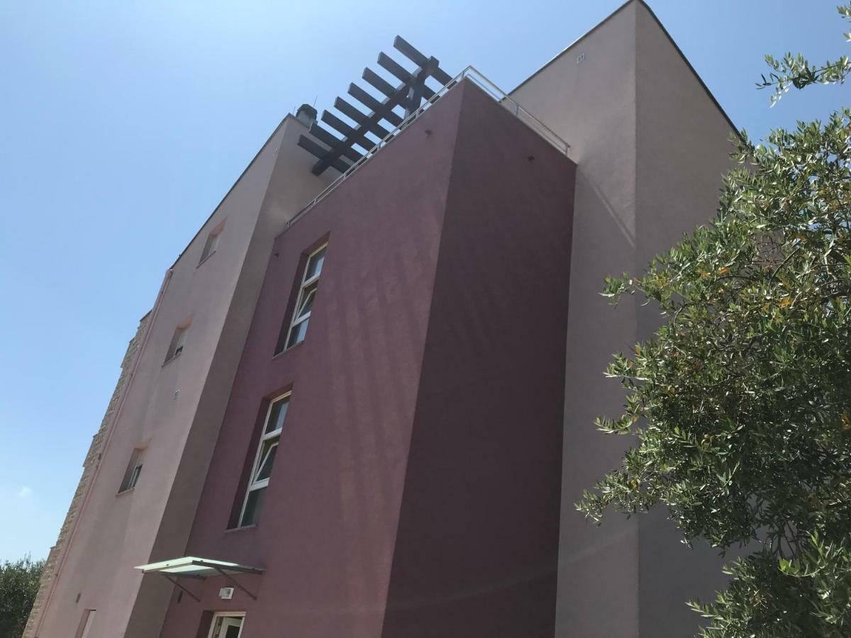 Apartments Karla 比比涅 外观 照片